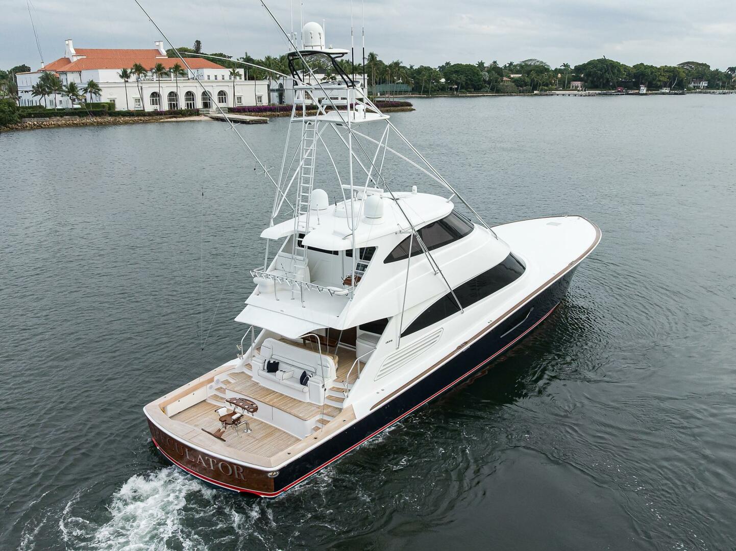 2017 Viking 92 Enclosed Bridge 