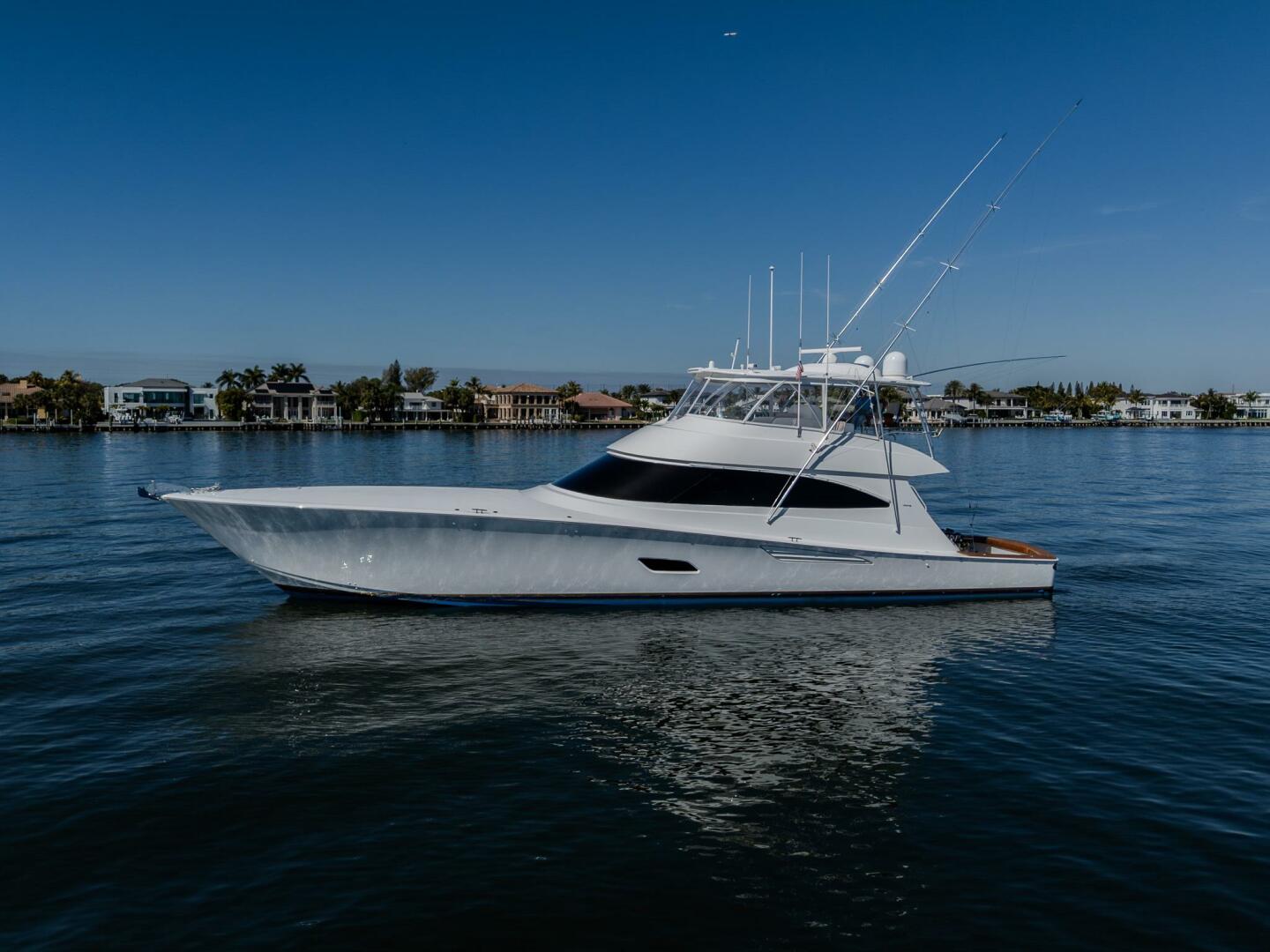 2024 Viking 80 Convertible 