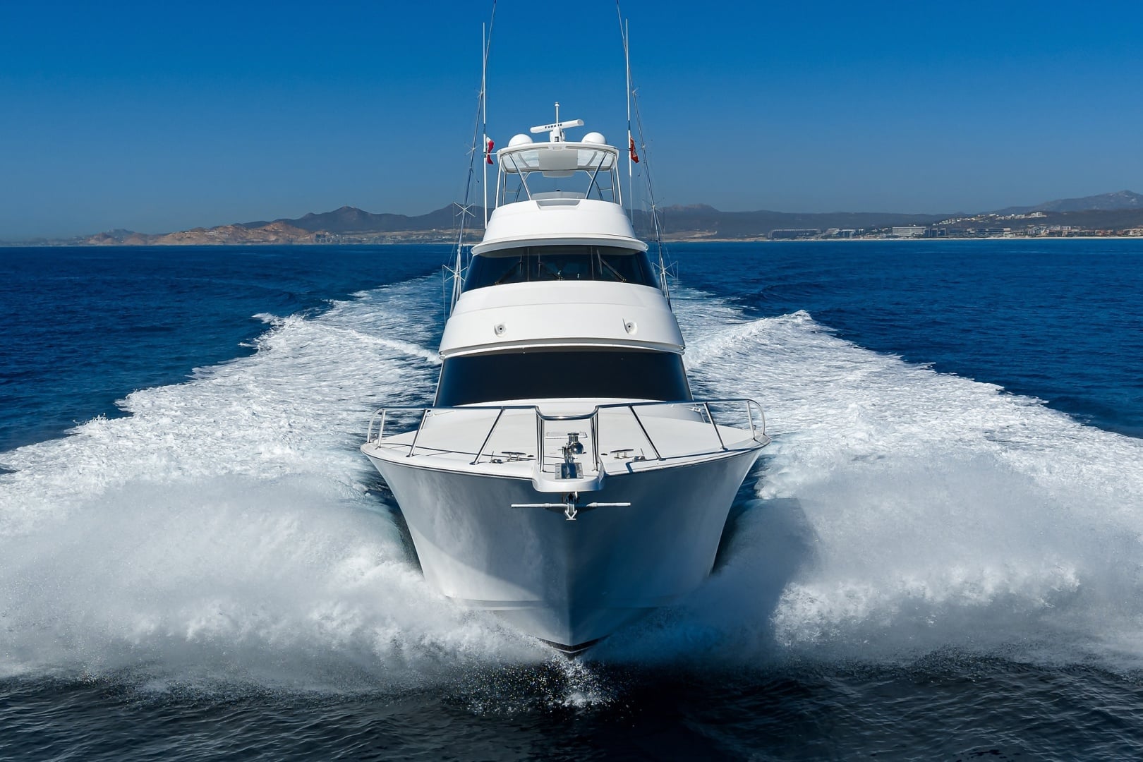2023 Viking 80 Skybridge 