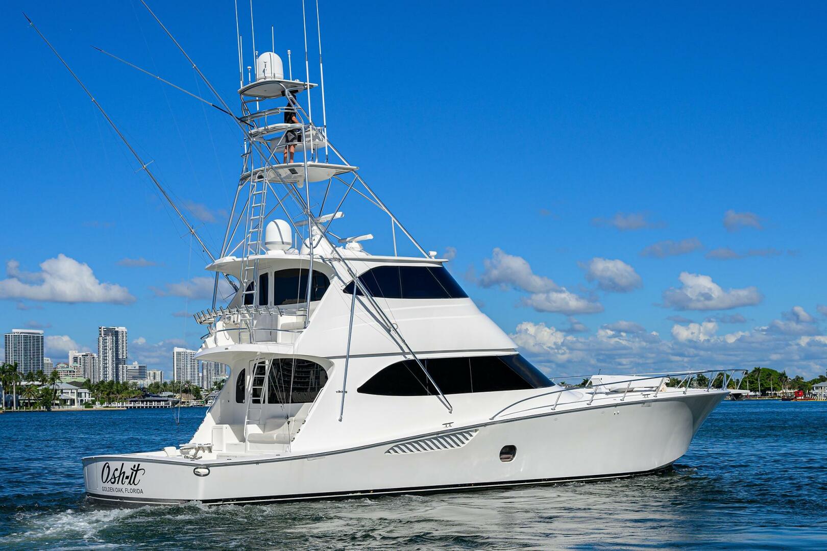 2014 Viking 76 Enclosed Bridge 