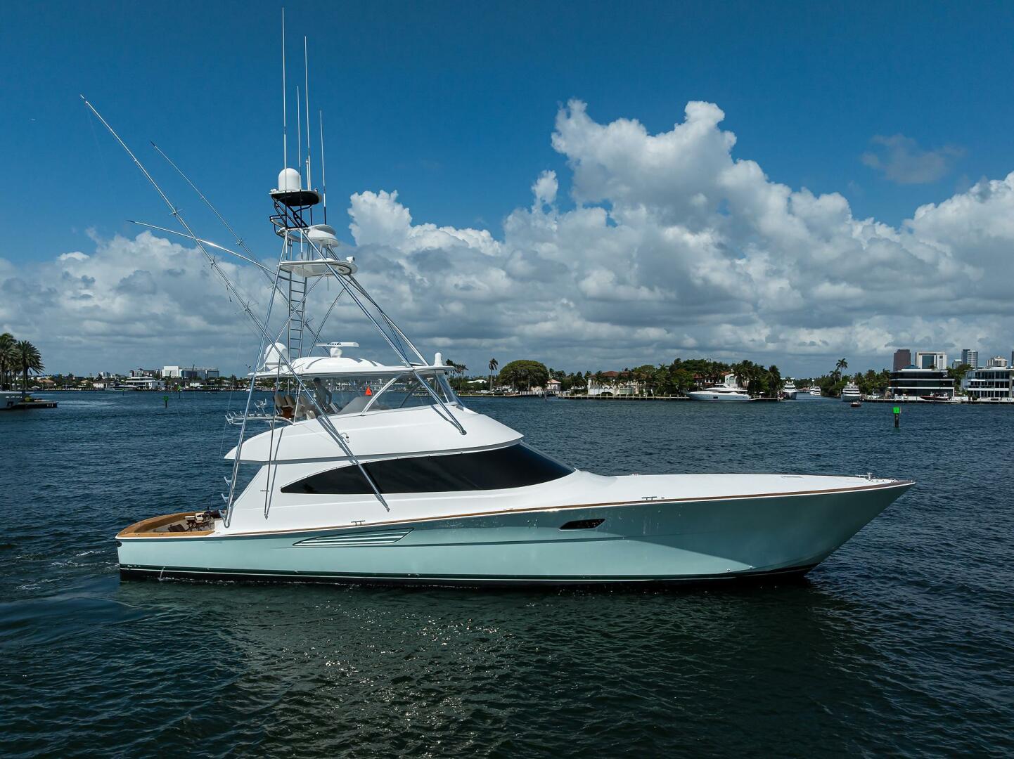 2021 Viking 72 Convertible 