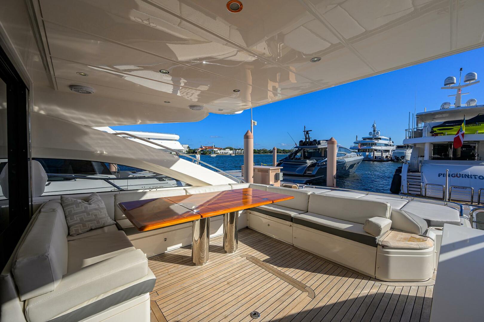 2013 Princess V72 Express Yacht 