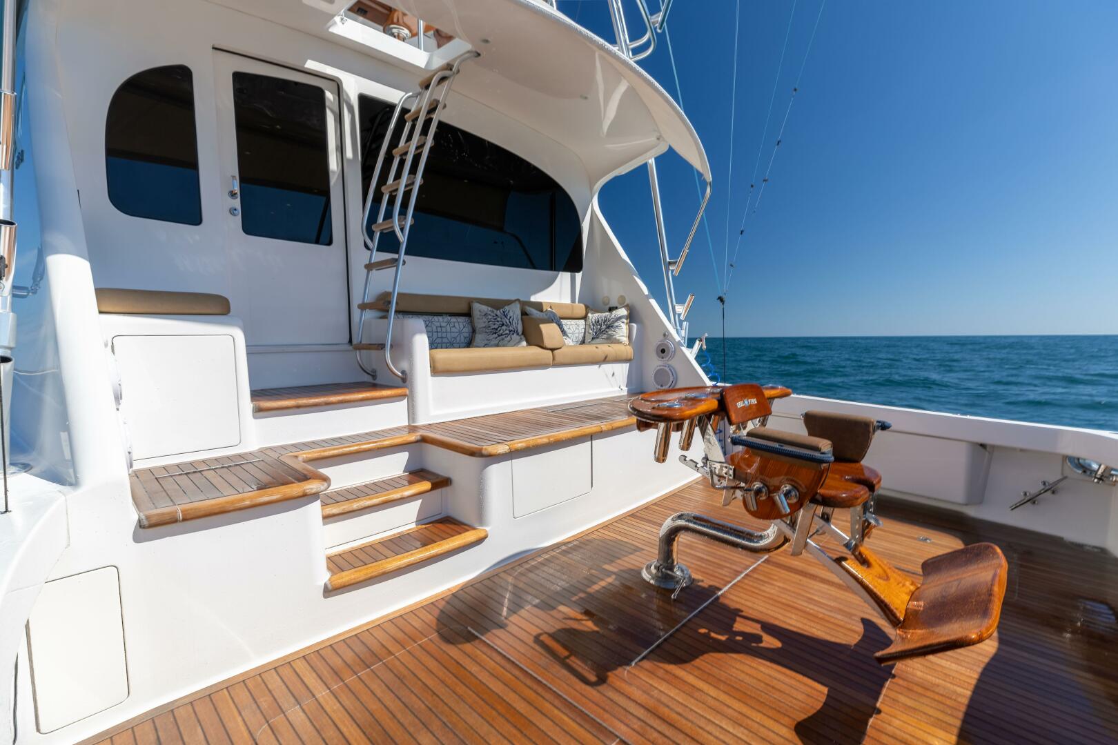 2013 Viking 76 Convertible 