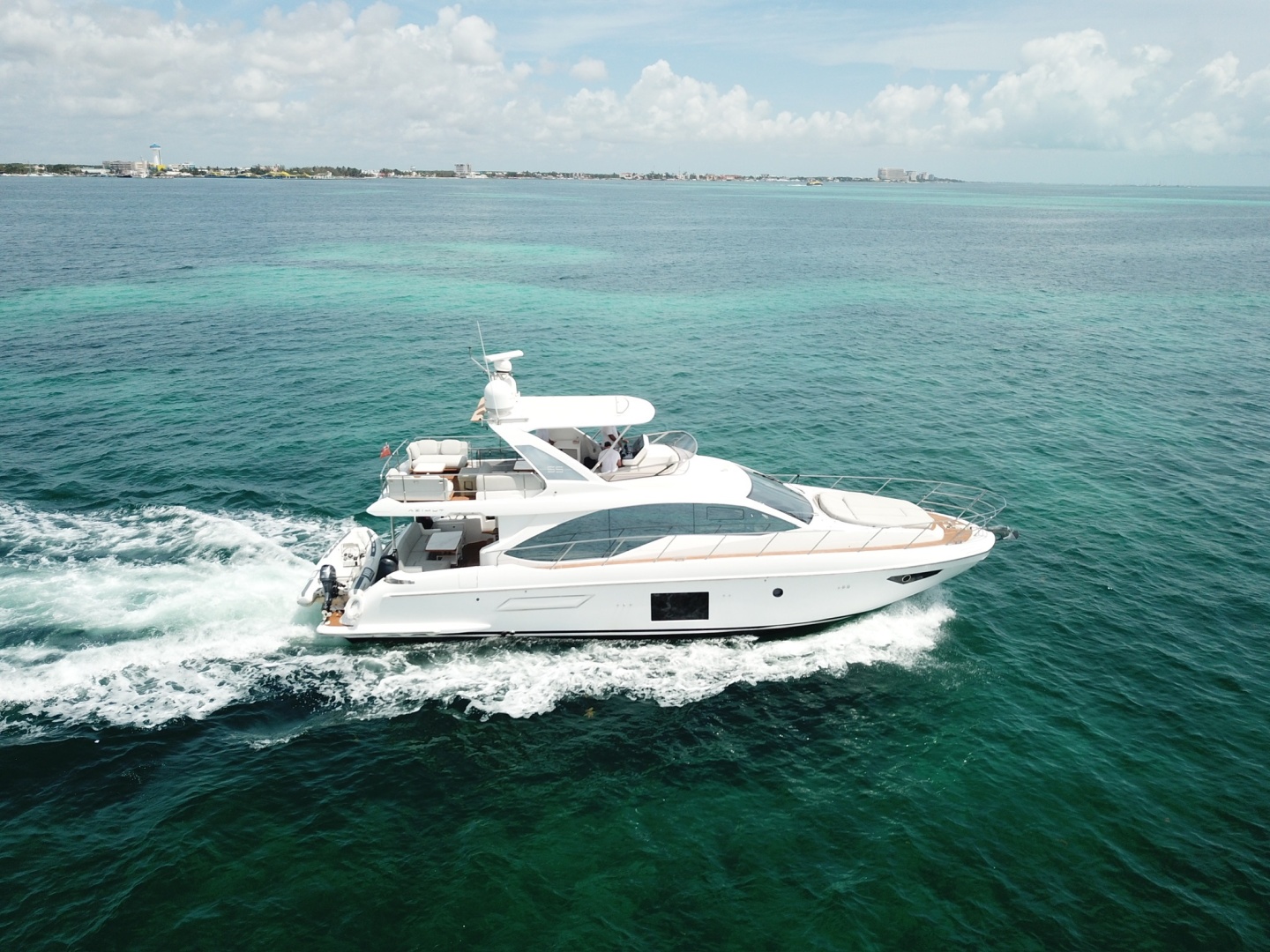 2021 Azimut 55 Fly for Sale in Cancun | HMY Yachts