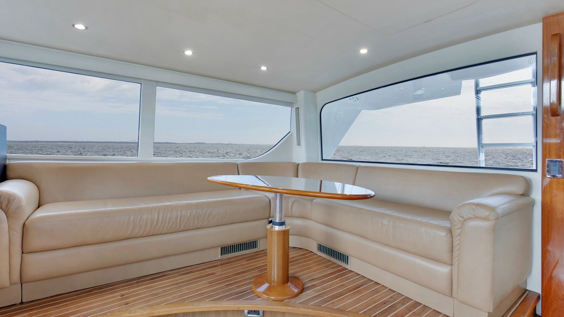 2007 Viking 74 Enclosed Bridge 