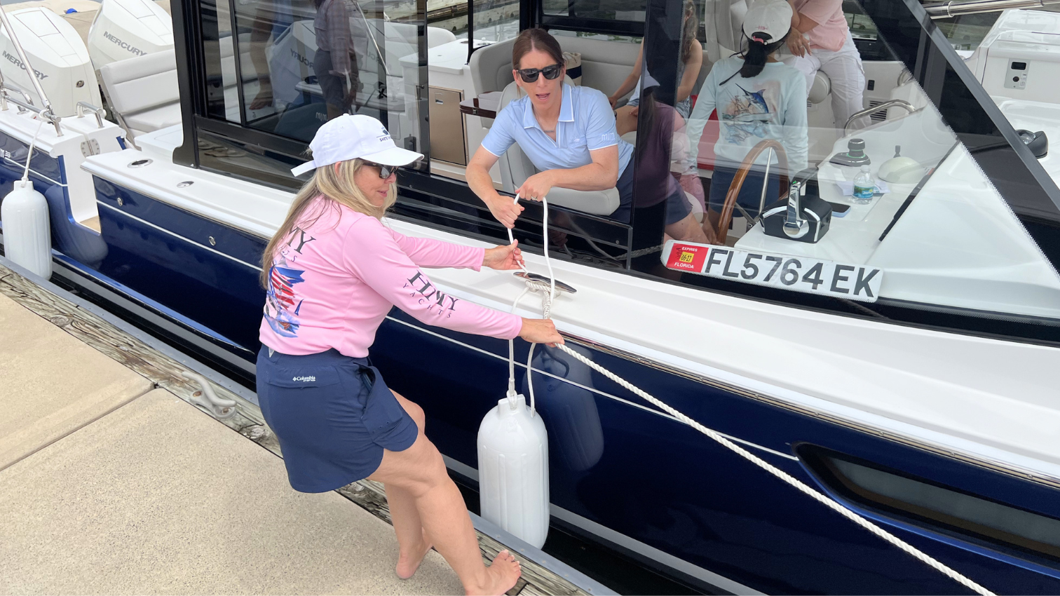 She's The Captain (2)