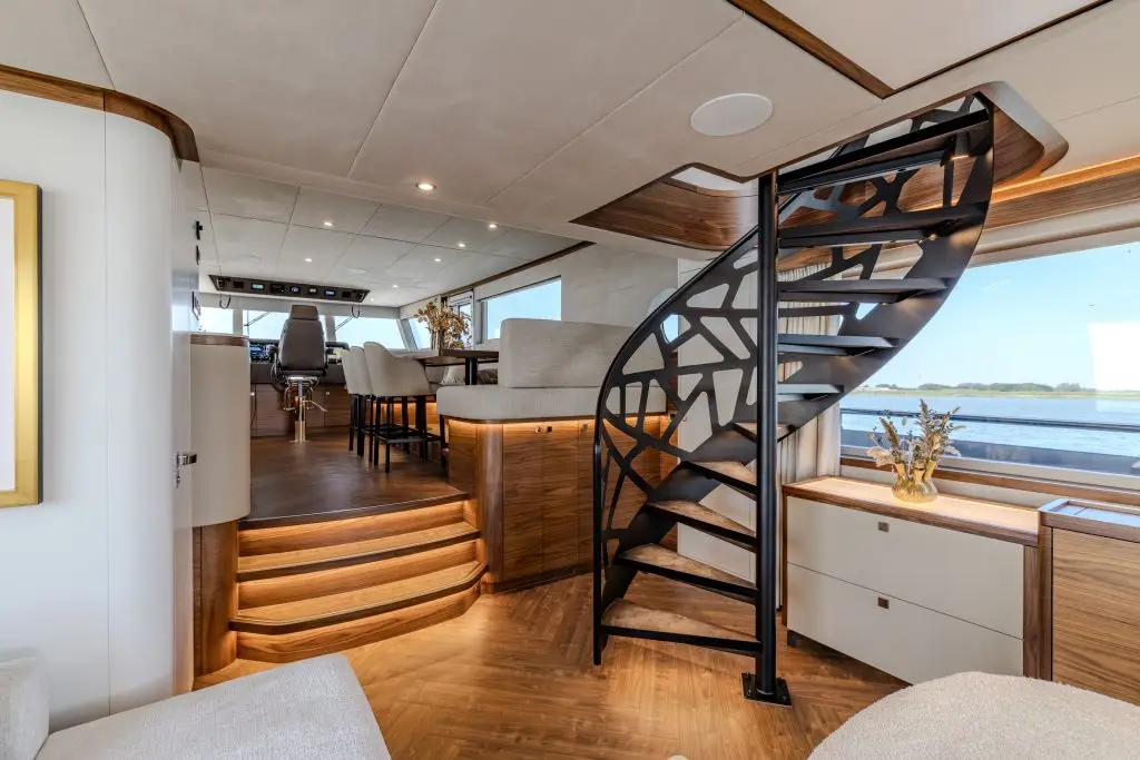 Steeler Yachts Arrives at FLIBS 2026 with HMY Yacht Sales