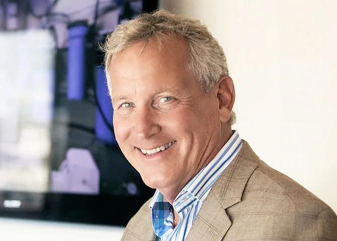 Portrait of Tim Derrico